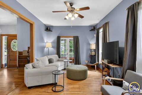 Tiny photo for 1501 SW Mulvane St, Topeka, KS 66604 (MLS # 244565)