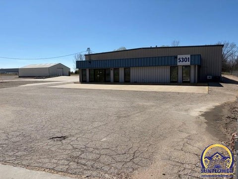 Tiny photo for 5301 SW Topeka Blvd, Topeka, KS 66609 (MLS # 246392)
