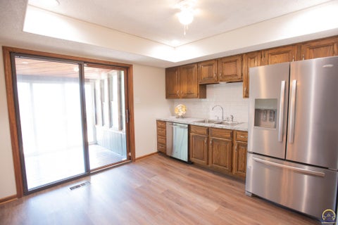 Tiny photo for 3721 SE 27th Ter, Topeka, KS 66605 (MLS # 246207)