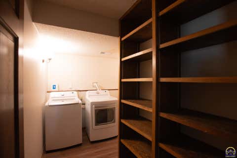 Tiny photo for 3721 SE 27th Ter, Topeka, KS 66605 (MLS # 246207)