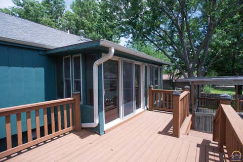 Tiny photo for 3721 SE 27th Ter, Topeka, KS 66605 (MLS # 246207)
