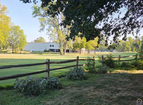 Tiny photo for 4428 SW Colly Creek Dr, Topeka, KS 66610 (MLS # 246468)
