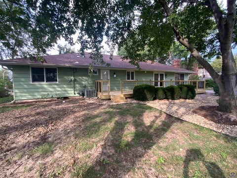 Tiny photo for 1956 SW Navajo Ln, Topeka, KS 66604 (MLS # 246803)
