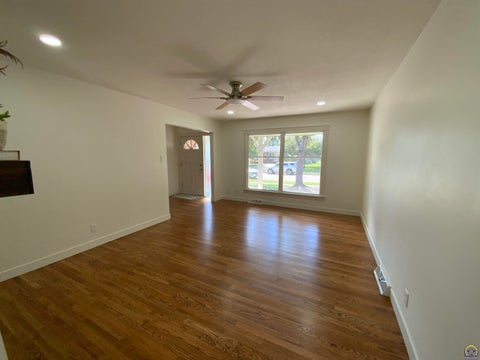Tiny photo for 1956 SW Navajo Ln, Topeka, KS 66604 (MLS # 246803)
