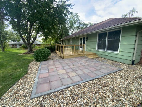 Tiny photo for 1956 SW Navajo Ln, Topeka, KS 66604 (MLS # 246803)