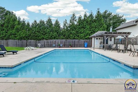Tiny photo for 2327 SW Brookhaven Ln #7, Topeka, KS 66614 (MLS # 245568)