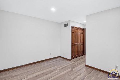 Tiny photo for 2327 SW Brookhaven Ln #7, Topeka, KS 66614 (MLS # 245568)