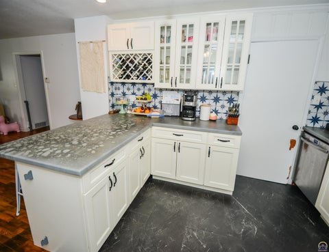 Tiny photo for 1419 Walnut St, Emporia, KS 66801 (MLS # 245751)