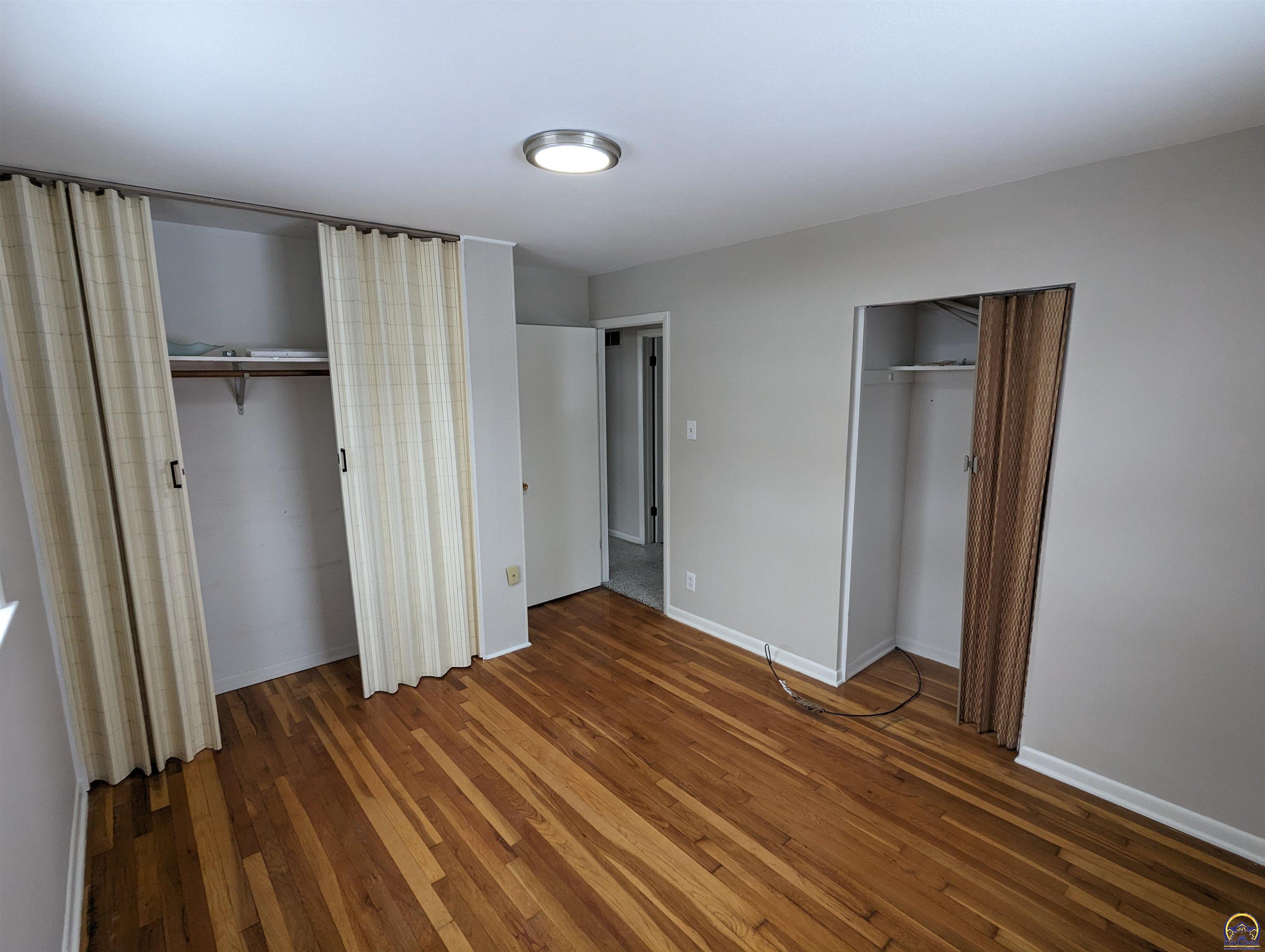 Topeka, Kansas 66604, United States, 3 Bedrooms Bedrooms, ,1 BathroomBathrooms,Residential,Pending,66819