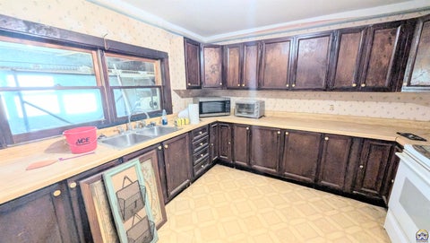 Tiny photo for 1050 Road F, Emporia, KS 66801 (MLS # 245978)