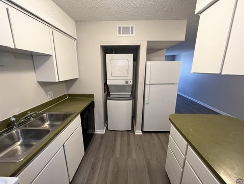 Tiny photo for 12131215 Yuma St, Manhattan, KS 66502 (MLS # 243773)
