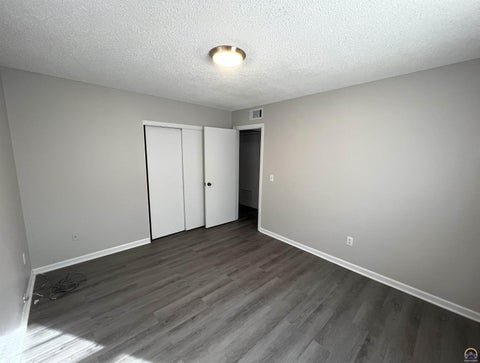 Tiny photo for 12131215 Yuma St, Manhattan, KS 66502 (MLS # 243773)
