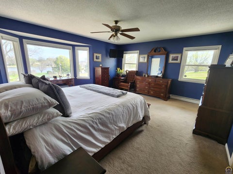 Tiny photo for 20 Lakeshore Dr, Emporia, KS 66801 (MLS # 243729)