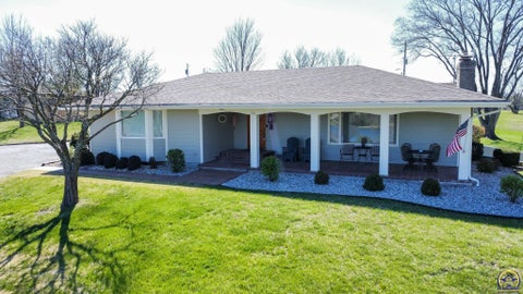 Photo of 20 Lakeshore Dr, Emporia, KS 66801 (MLS # 243729)
