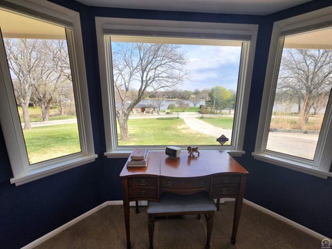 Tiny photo for 20 Lakeshore Dr, Emporia, KS 66801 (MLS # 243729)