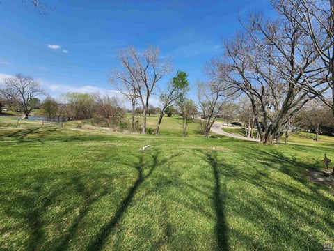 Tiny photo for 20 Lakeshore Dr, Emporia, KS 66801 (MLS # 243729)