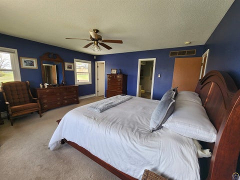 Tiny photo for 20 Lakeshore Dr, Emporia, KS 66801 (MLS # 243729)