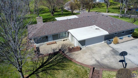 Tiny photo for 20 Lakeshore Dr, Emporia, KS 66801 (MLS # 243729)
