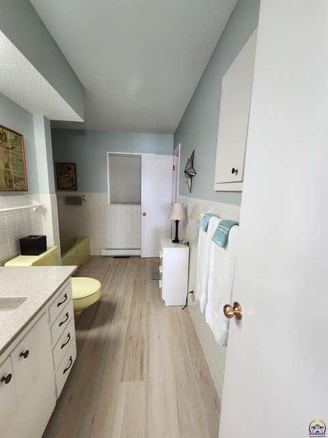Tiny photo for 20 Lakeshore Dr, Emporia, KS 66801 (MLS # 243729)
