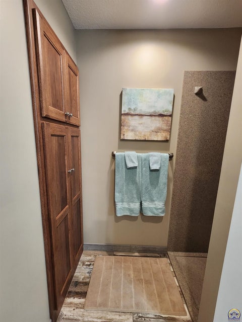 Tiny photo for 20 Lakeshore Dr, Emporia, KS 66801 (MLS # 243729)