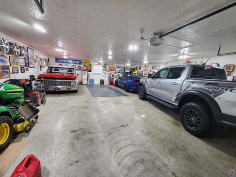 Tiny photo for 20 Lakeshore Dr, Emporia, KS 66801 (MLS # 243729)