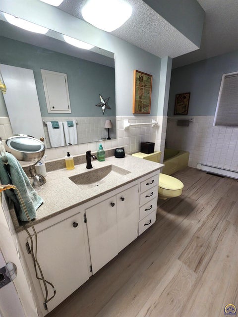 Tiny photo for 20 Lakeshore Dr, Emporia, KS 66801 (MLS # 243729)