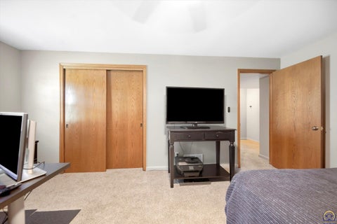 Tiny photo for 3336 SE Meadowview Dr, Topeka, KS 66605 (MLS # 246635)