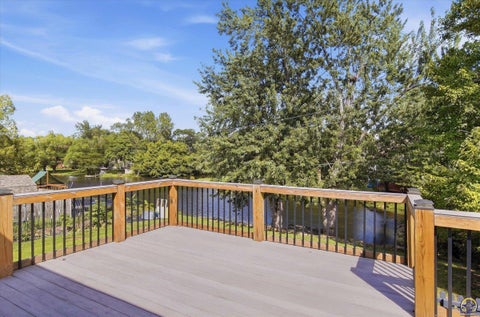 Tiny photo for 3336 SE Meadowview Dr, Topeka, KS 66605 (MLS # 246635)