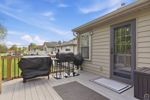 Tiny photo for 3336 SE Meadowview Dr, Topeka, KS 66605 (MLS # 246635)