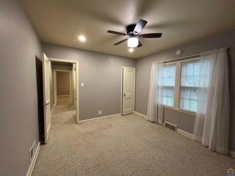 Tiny photo for 3119 SW 11th St, Topeka, KS 66604 (MLS # 246819)