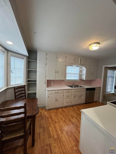 Tiny photo for 3119 SW 11th St, Topeka, KS 66604 (MLS # 246819)