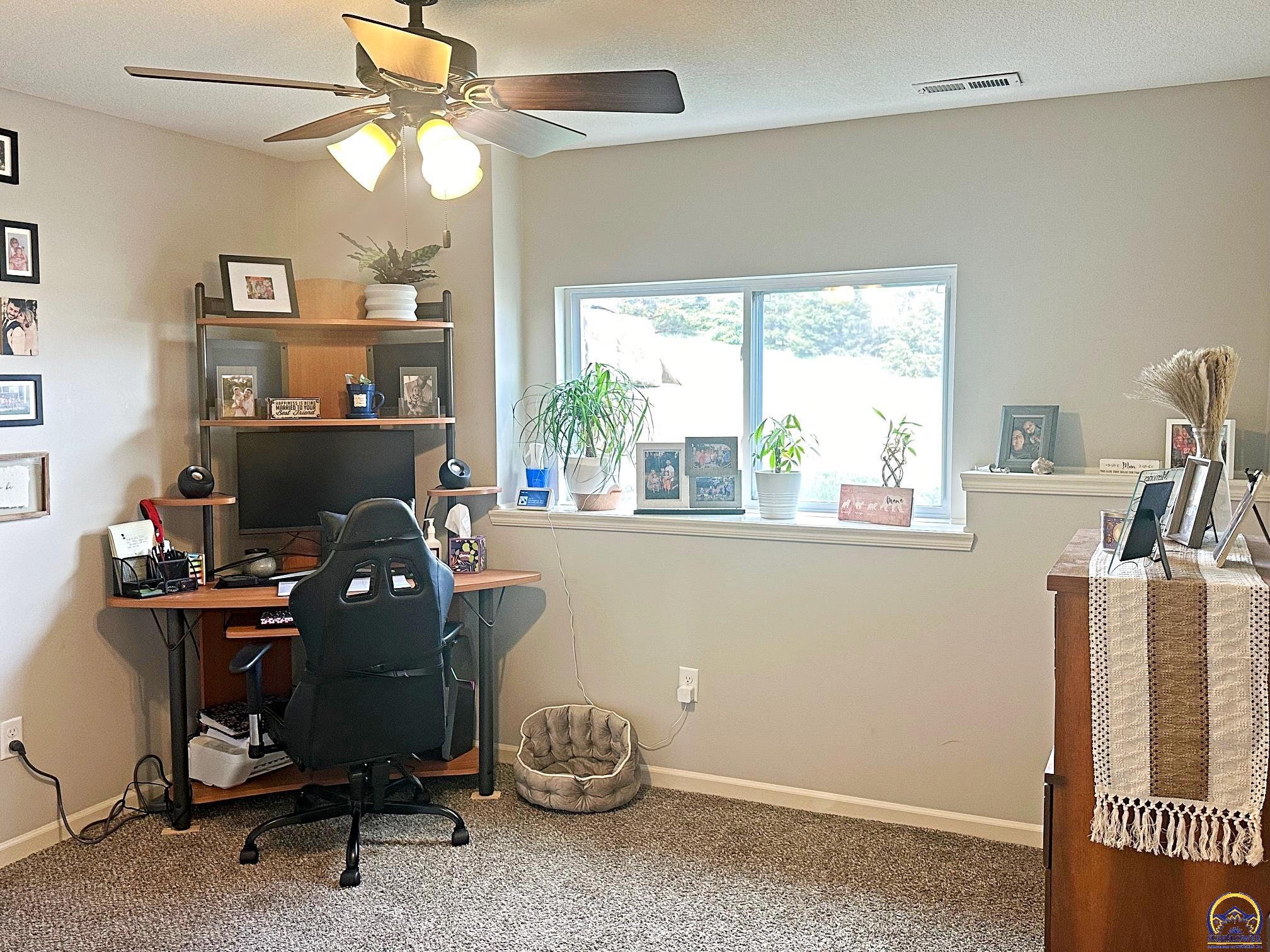 Linwood, Kansas 66052, United States, 5 Bedrooms Bedrooms, ,3 BathroomsBathrooms,Residential,Pending,62869