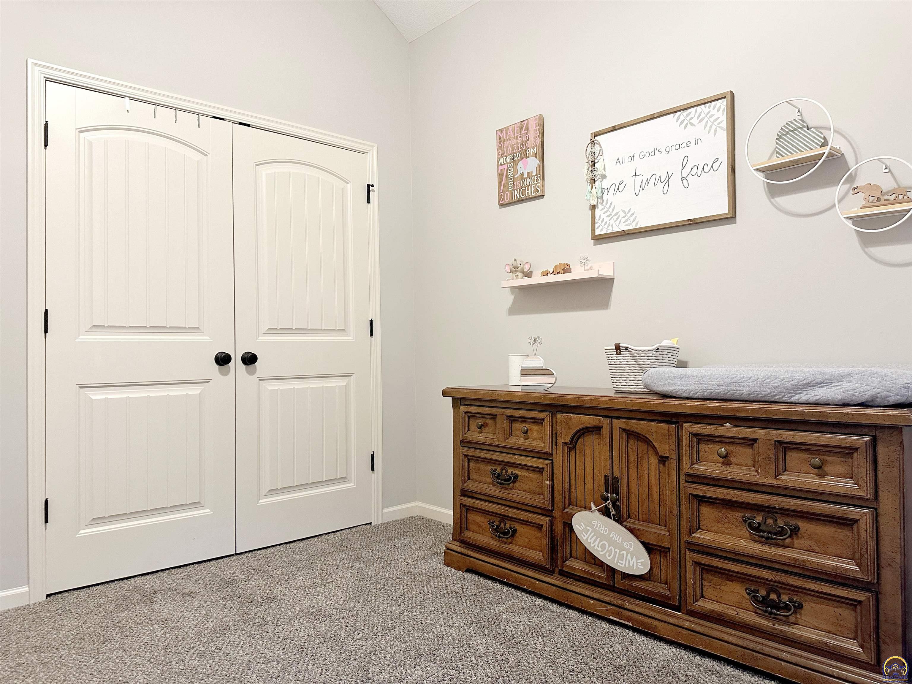 Linwood, Kansas 66052, United States, 5 Bedrooms Bedrooms, ,3 BathroomsBathrooms,Residential,Pending,62869