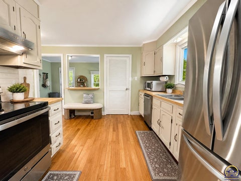 Tiny photo for 1811 SW Oakley Ave, Topeka, KS 66604 (MLS # 245856)