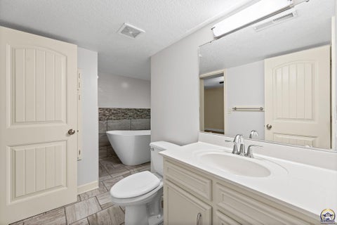 Tiny photo for 1701 Hammond Dr, Emporia, KS 66862 (MLS # 246617)