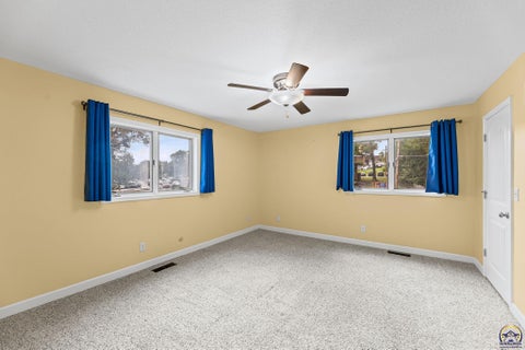 Tiny photo for 1701 Hammond Dr, Emporia, KS 66862 (MLS # 246617)