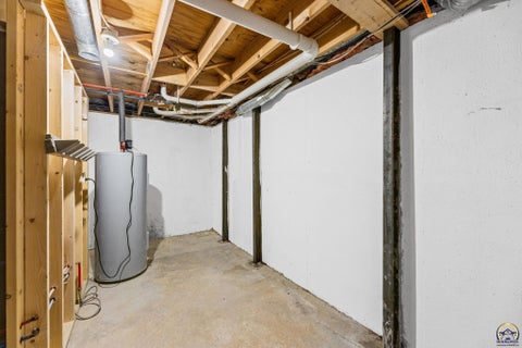 Tiny photo for 1701 Hammond Dr, Emporia, KS 66862 (MLS # 246617)