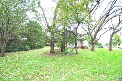 Tiny photo for 6601 SW Hamptonshire Ln, Topeka, KS 66614 (MLS # 246794)