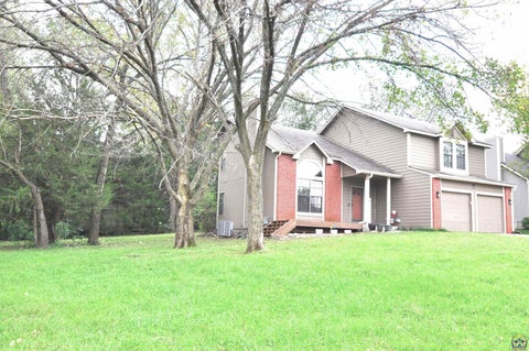 Tiny photo for 6601 SW Hamptonshire Ln, Topeka, KS 66614 (MLS # 246794)