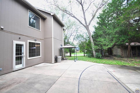 Tiny photo for 6601 SW Hamptonshire Ln, Topeka, KS 66614 (MLS # 246794)