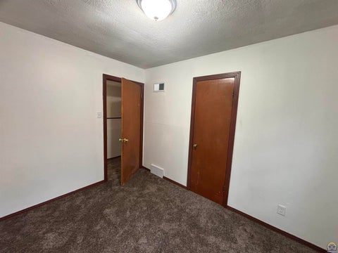 Tiny photo for 2133 SE Ohio Ave, Topeka, KS 66605 (MLS # 244707)