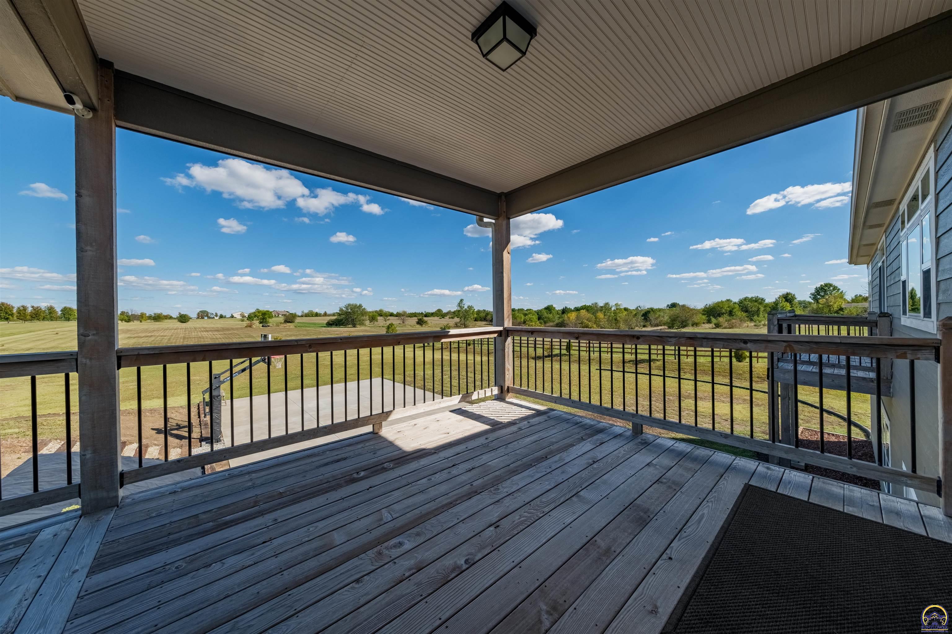 Berryton, Kansas 66409, United States, 2 Bedrooms Bedrooms, ,3 BathroomsBathrooms,Residential,Pending,41791