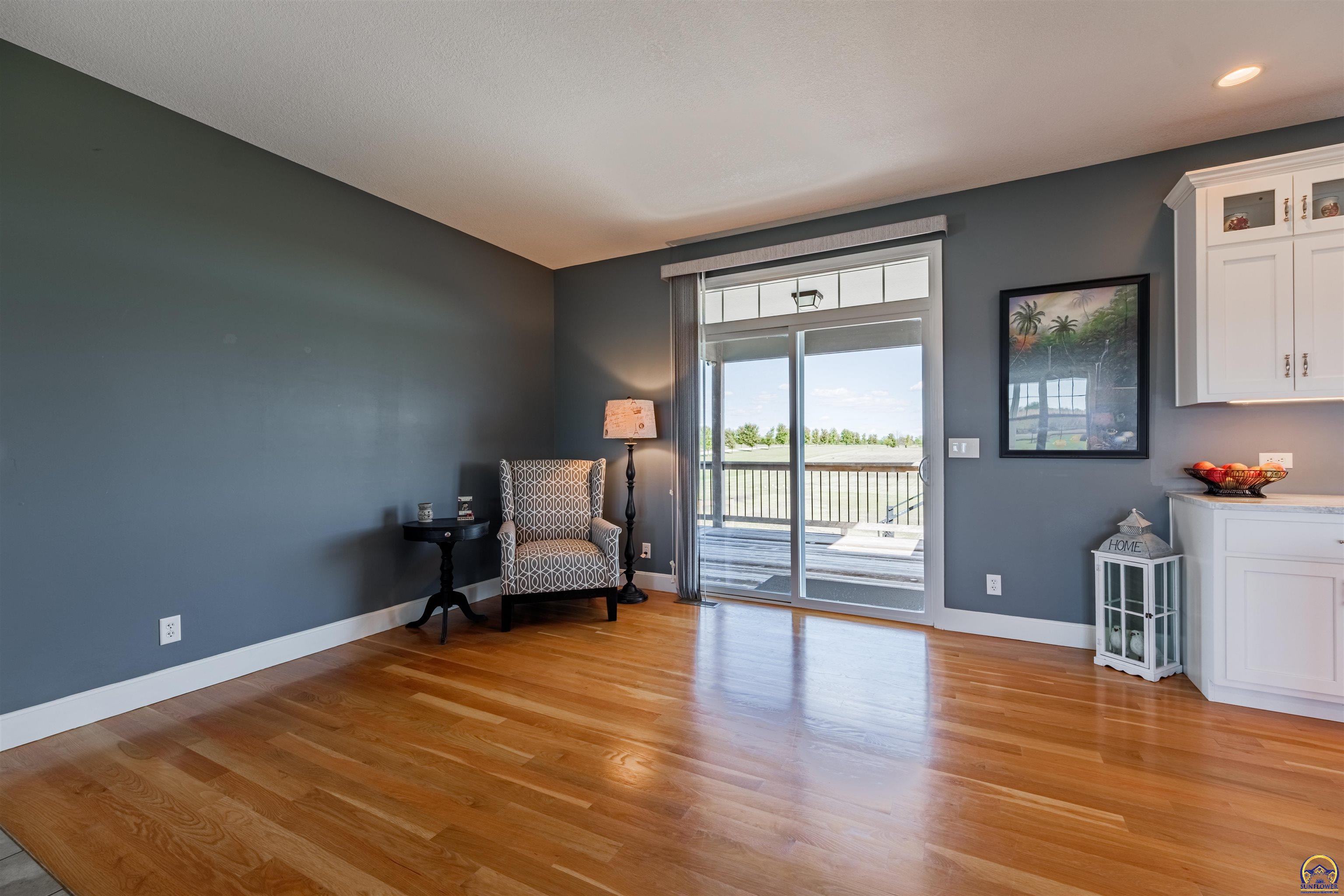 Berryton, Kansas 66409, United States, 2 Bedrooms Bedrooms, ,3 BathroomsBathrooms,Residential,Pending,41791