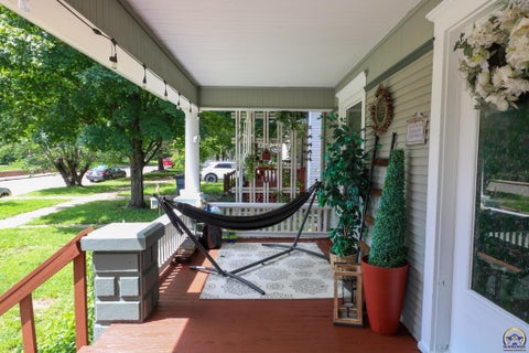 Tiny photo for 1102 Neosho St, Emporia, KS 66801 (MLS # 245101)