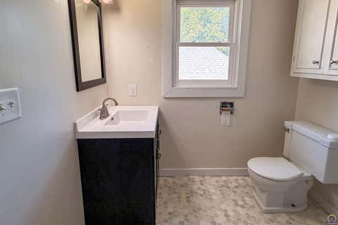 Tiny photo for 1102 Neosho St, Emporia, KS 66801 (MLS # 245101)
