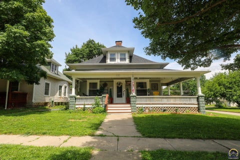 Photo of 1102 Neosho St, Emporia, KS 66801 (MLS # 245101)