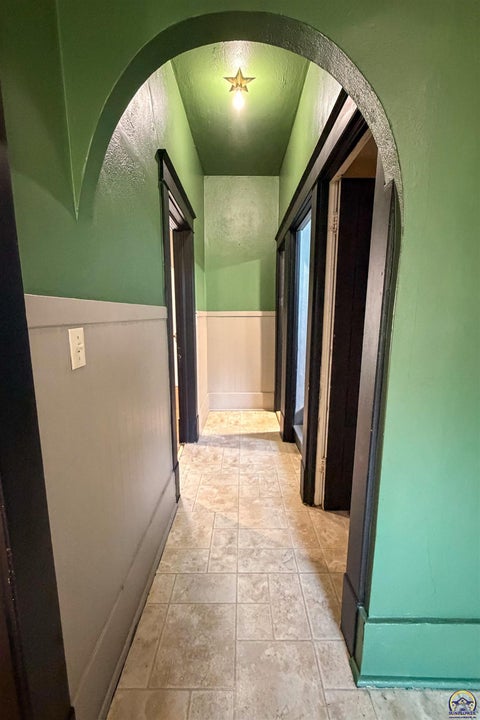 Tiny photo for 1102 Neosho St, Emporia, KS 66801 (MLS # 245101)