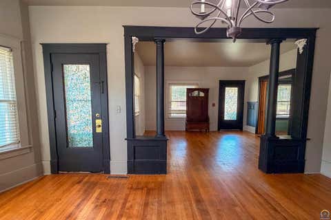 Tiny photo for 1102 Neosho St, Emporia, KS 66801 (MLS # 245101)
