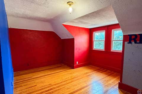 Tiny photo for 1102 Neosho St, Emporia, KS 66801 (MLS # 245101)