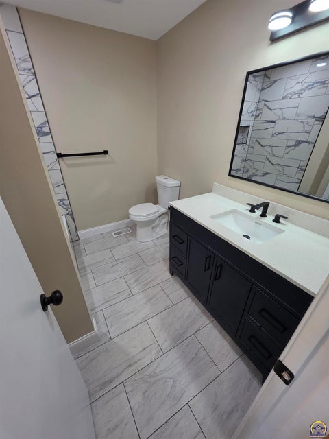 Tiny photo for 5106 SW 33rd Ter, Topeka, KS 66614 (MLS # 246649)